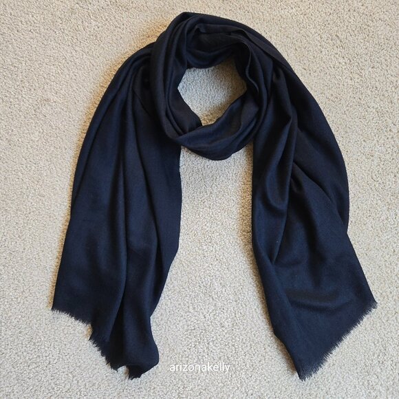 Accessories - Lightweight Cashmere Woven Scarf BLACK Diamond Weave